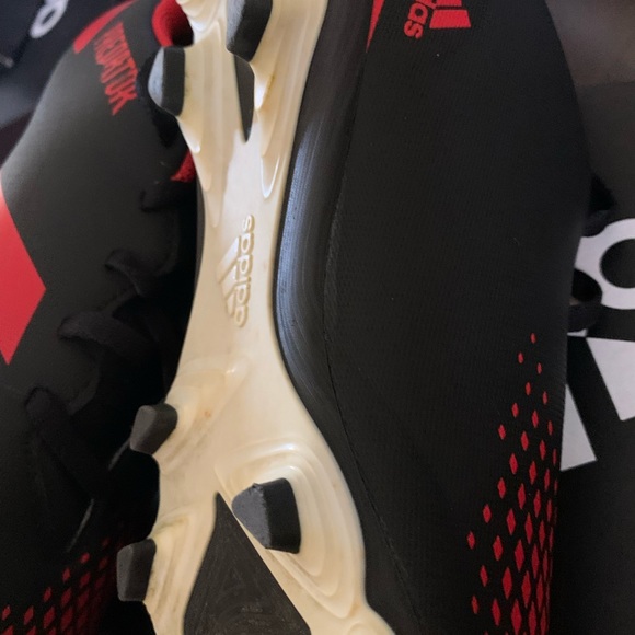 Adidas Predator 20.4 FXG cleats - Picture 4 of 4